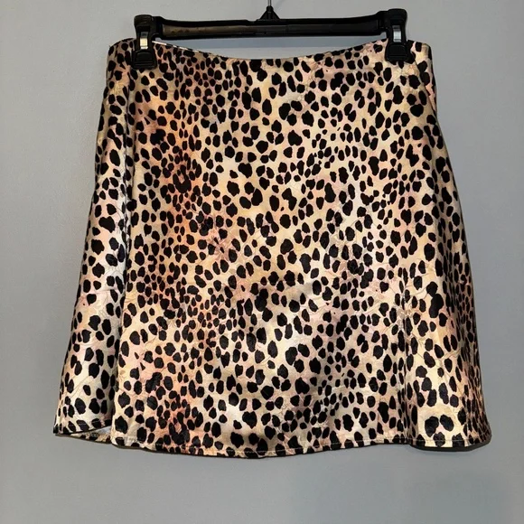 EUC Princess Polly Jemima Grace Leopard Print Mini Skirt Size 10 - Picture 7 of 8